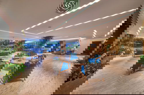 Foto 1 - VGolf with Pool & Gym by Naya Homes