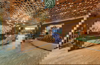 Foto 2 - VGolf with Pool & Gym by Naya Homes