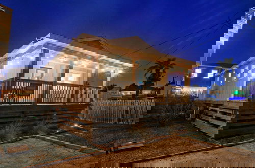 Foto 1 - Kenna s Kabana by Avantstay 2 Blocks to Beach