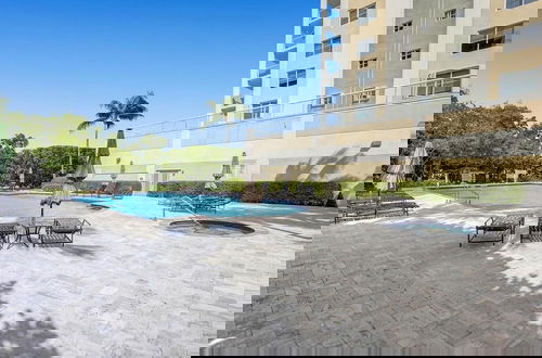 Foto 63 - Le Petit Italie Water View 2 2 With Pool