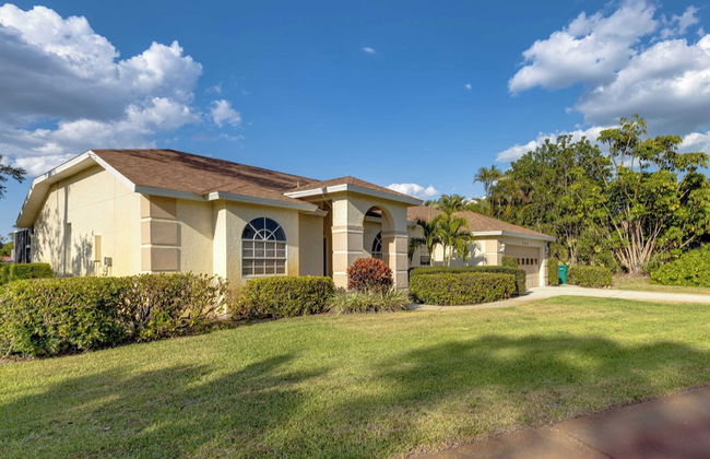 Private Pool, Pond Views, & Bonus Lounge in Gated Naples Community Drive to Dining & Sand - Photo 37