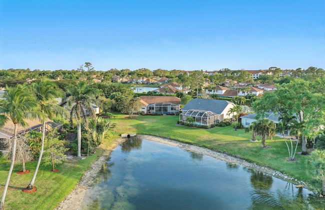 Private Pool, Pond Views, & Bonus Lounge in Gated Naples Community Drive to Dining & Sand - Photo 44