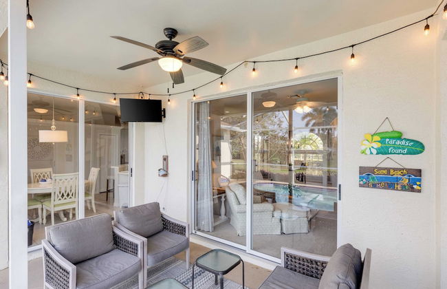 Private Pool, Pond Views, & Bonus Lounge in Gated Naples Community Drive to Dining & Sand - Photo 2