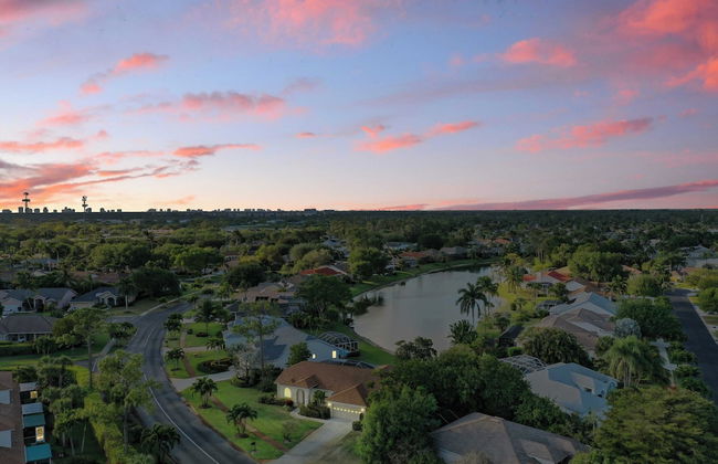 Private Pool, Pond Views, & Bonus Lounge in Gated Naples Community Drive to Dining & Sand - Photo 47