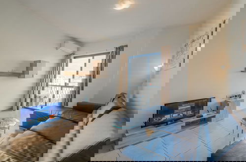 Photo 5 - Seashells Apartment with sea view terrace with romantic sunsets