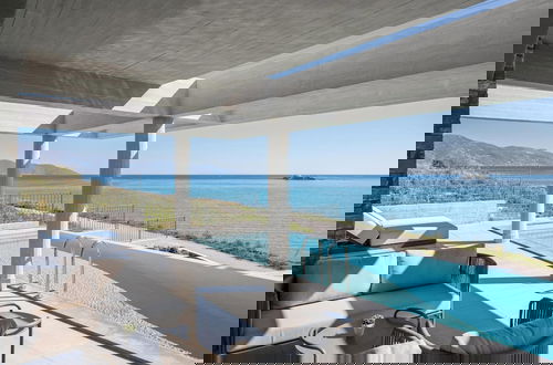 Foto 8 - Luxurious Seafront Villa Karystos
