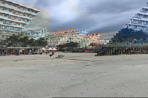 Foto 45 - Tirent Apartment - Cozy Bedrooms Stay by Golem Beach.
