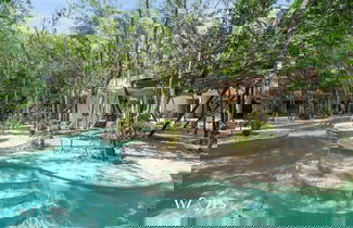 Foto 1 - Spacious Loft W/garden View Pool + Jacuzzi GYM