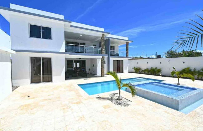 Luxurious 10-bedroom Villa in Sosúa With Private Pool and BBQ - Foto 47