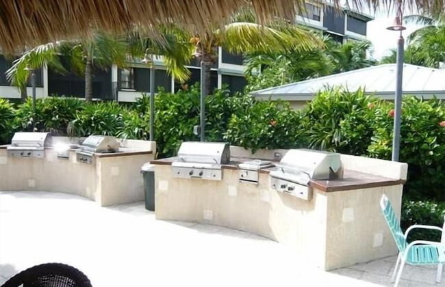Gorgeous 2 bedroom condo with panoramic views of the Atlantic Ocean. 2 Condo by RedAwning - Foto 49