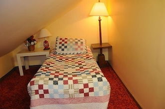 Photo 5 - Seven Springs 2 BR + Loft Condo, Private Deck by RedAwning - Save 10% on 3 Nights, 15% on 5 Nights!