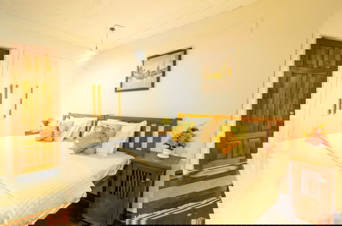 Foto 8 - Opulent Antique 3br Villa in Gurugram