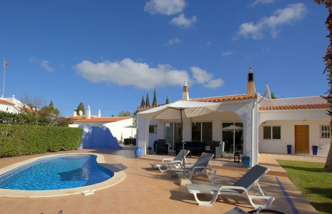 16 Centeanes Fabulous Location Just Short Walk t - Foto 1