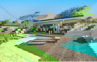 Foto 3 - Modern Arcadia Estate Htd Pool Bikes Chef Kitchen