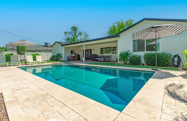 Modern Arcadia Estate Htd Pool Bikes Chef Kitchen - Foto 1