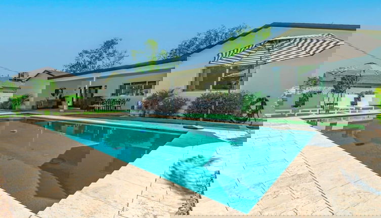 Foto 1 - Modern Arcadia Estate Htd Pool Bikes Chef Kitchen