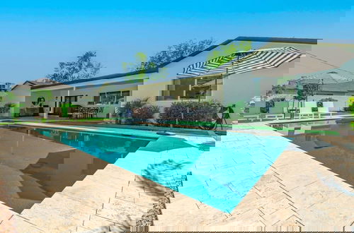 Foto 1 - Modern Arcadia Estate Htd Pool Bikes Chef Kitchen