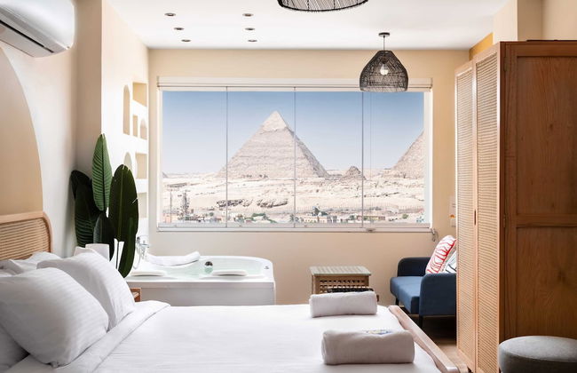 Xuru Stays I Jacuzzi Studios @ The Pyramids - Foto 15
