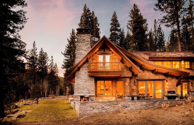 Hunter by Avantstay Riverfront Cabin w Prvt Cottage 5mins From Palisades - Foto 1