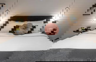 Foto 1 - Phaedrus Living: Lykavitos Heights Studio