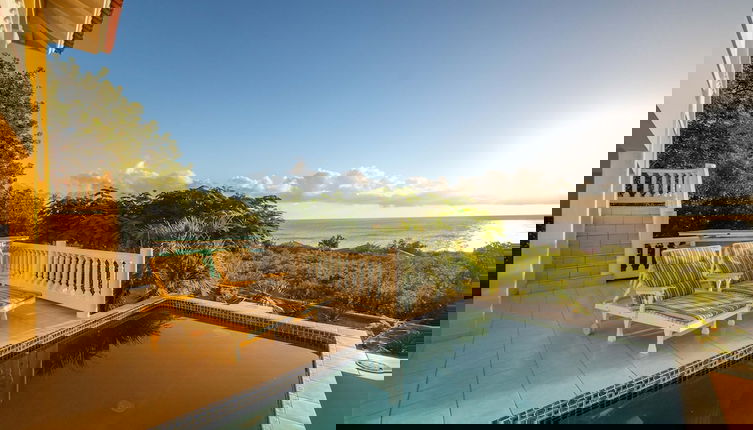 Foto 1 - Tropical Twilight Haven Unwind in Style