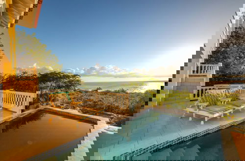Foto 1 - Tropical Twilight Haven Unwind in Style
