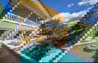 Foto 3 - Tropical Twilight Haven Unwind in Style