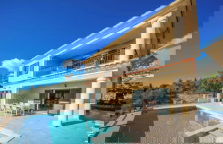 Photo 2 - Villa Andriana