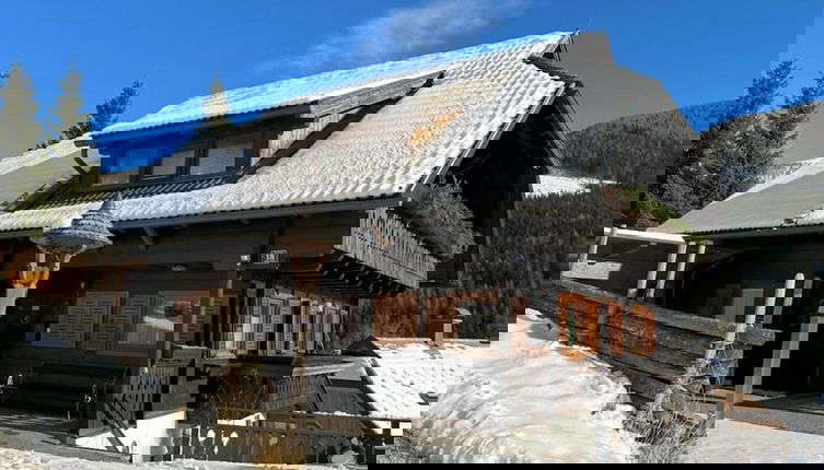 Photo 1 - Apartment With Mountain Views