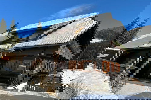 Photo 18 - Apartment With Mountain Views