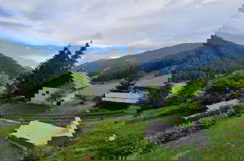Photo 16 - Apartment With Mountain Views