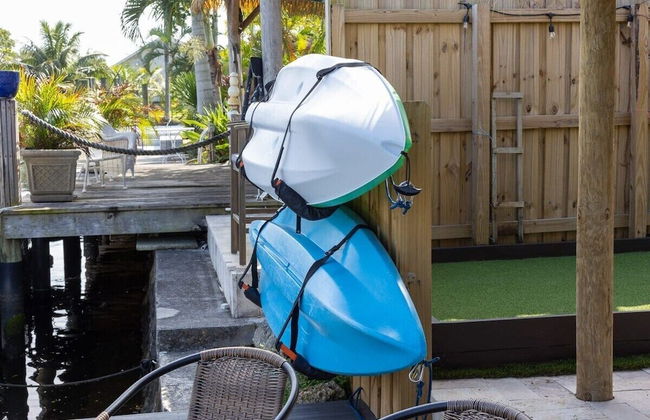 50% off New Waterfront Oasis Mins Beach, Eats, Shop - Foto 37
