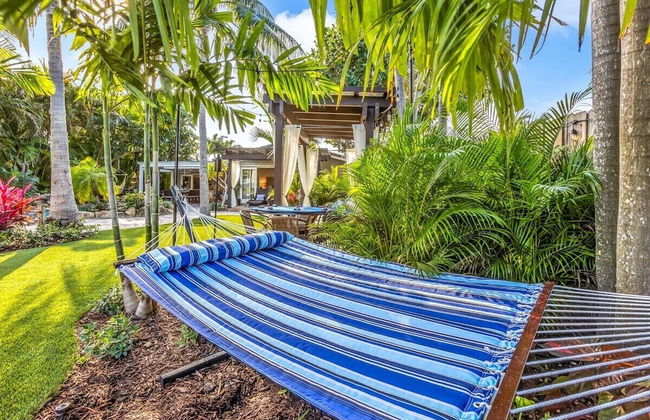 50% off New Waterfront Oasis Mins Beach, Eats, Shop - Foto 59