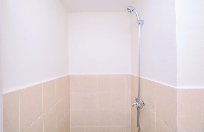 Well Design 2BR Apartment at Podomoro Golf View - Photo 16