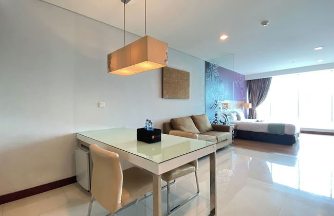 Cozy Studio Apartment at The H Tower Citadines Rasuna Jakarta - Photo 10