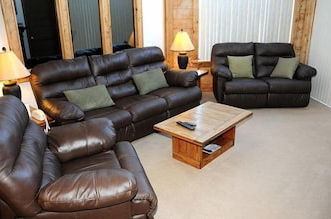 Foto 10 - Seven Springs Stoneridge 3 BR + Loft Standard Condo, Pet Friendly! by RedAwning - Save 10% on 3 Nights, 15% on 5 Nights!