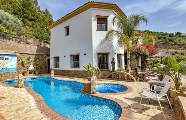 Sayalonga Villa Retreat With 7 Bedrooms - Foto 1