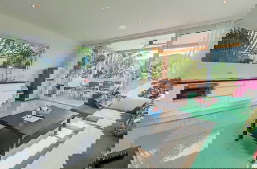 Foto 7 - Poolside Apartments and Rooms