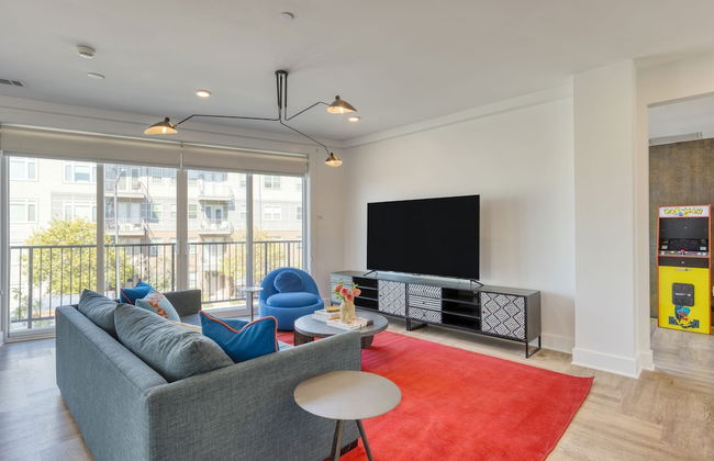 The Carter by Avantstay 4th Floor Sleeps 48 - Photo 8