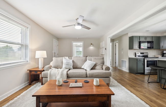 Tranquil Cozy 3br Home With Deck & Bbq 3 Bedroom Home by RedAwning - Foto 18
