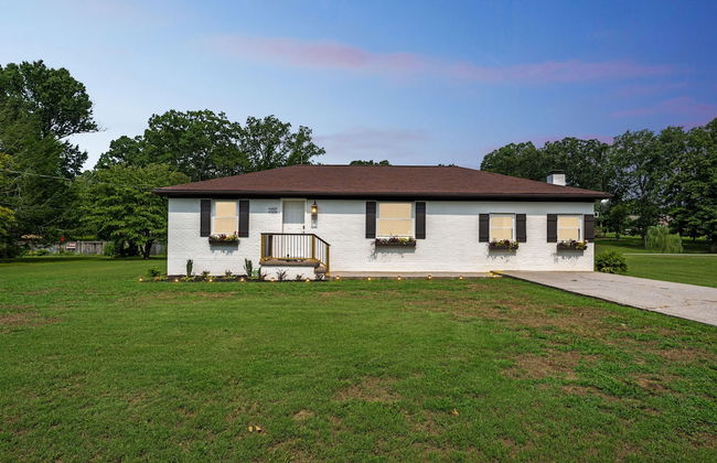 Tranquil Cozy 3br Home With Deck & Bbq 3 Bedroom Home by RedAwning - Foto 30