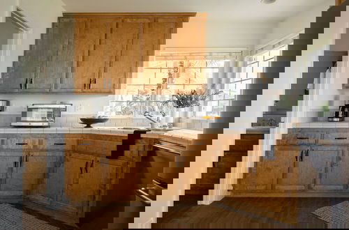 Foto 39 - Villa Verdot by Avantstay Spectacular 6 BR Estate w Pool Hot Tub Tennis B-ball Courts