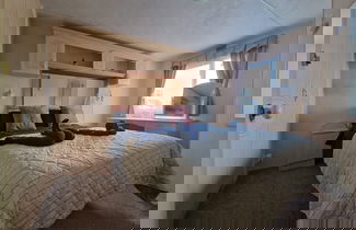 Foto 1 - Caravansleeps6-parking-pool-mountain-petsok