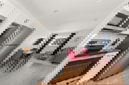 Foto 14 - Chic Retreat In The Heart Of Nashville Unit #4a 2 Bedroom Apts