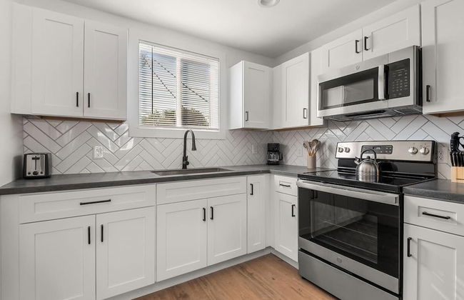 Chic Retreat In The Heart Of Nashville Unit #4a 2 Bedroom Apts - Photo 15