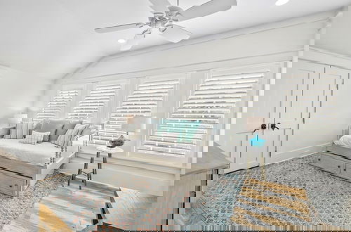 Foto 29 - South Of 30a Close To The Beach + Watercolor Beach Club Evergreen Dream 5 Bedroom Home by RedAwning