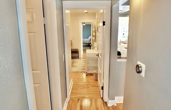 Beach City Craftsman - Walk to Beach - Foto 36