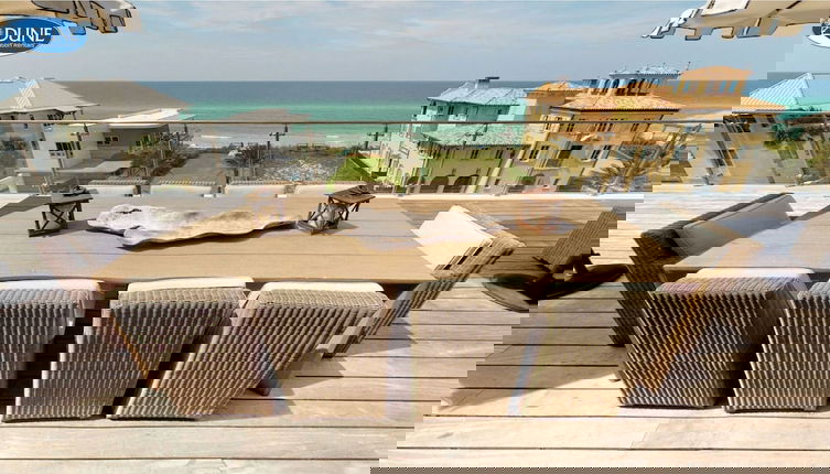 Foto 1 - Luxurious Penthouse Condo With Stunning Gulf Views! #402 Viridian In Seagrove 5br Sleeps 12 5 Bedroom Condo by RedAwning