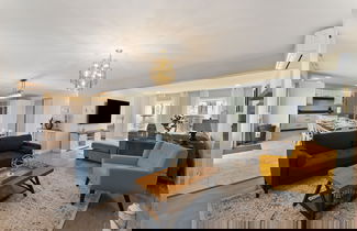 Foto 1 - Amazing Vacation House In Poconos~hottub~game Room 6 Bedroom Home
