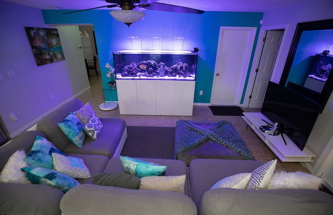 Gorgeous Urban Oasis W/hot Tub, Heated Pool And Private Movie Theater 3 Bedroom Home by RedAwning - Foto 22